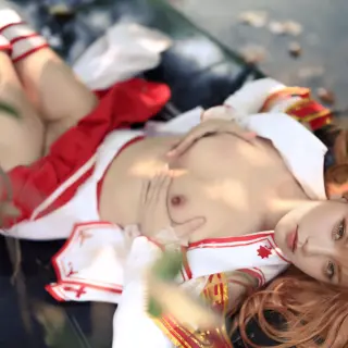 fit-OF-GIRL-ATFM-Tsubaki-cosplay-Yuuki-Asuna---Sword-Art-Online-nudes-unbelievable-hoe