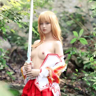 OF-GIRL-sword-art-online-ATFM-Tsubaki-cosplay-Yuuki-Asuna---Sword-Art-Online-nude-pic