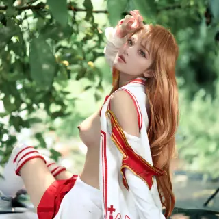 hotie-ATFM-Tsubaki-cosplay-Yuuki-Asuna---Sword-Art-Online-onlyfans-leaks-EPIC